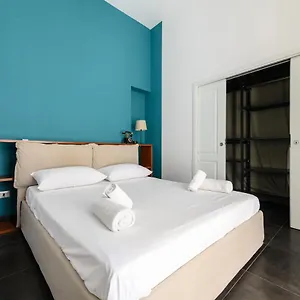https://corso-umberto-153.hotels-amalfi.com